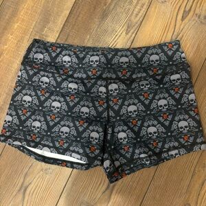 Born Primitive Skulls Shorts